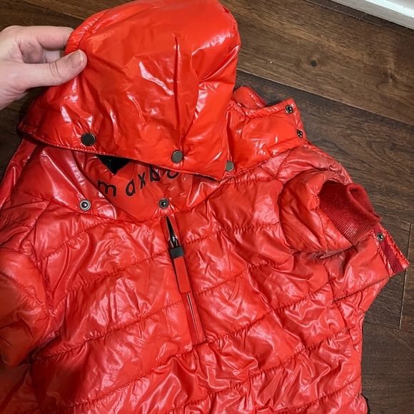 Maxbone dog snowsuit size Medium worn for 1 winter season - Picture 4 of 5